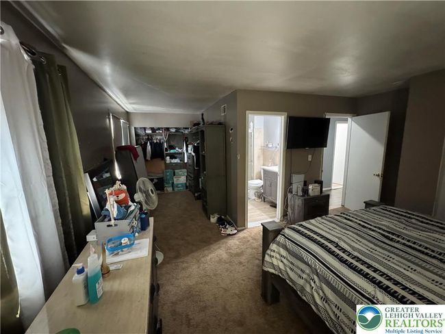 215 W Lehigh St, Townhouse with 3 bedrooms, 3 bathrooms and null parking in Bethlehem PA | Image 17