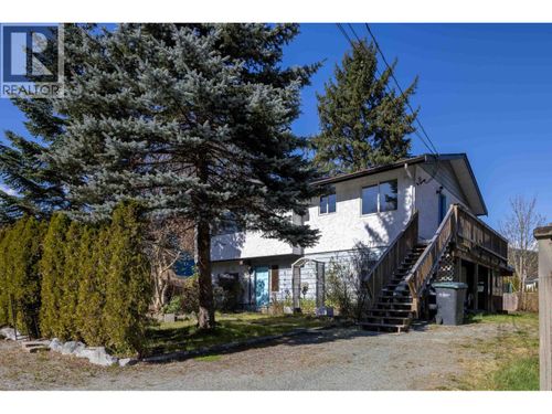 37925 Magnolia Crescent, Squamish, BC, V8B0X7 | Card Image