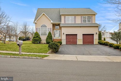 34 Gate Ln, Old Bridge, NJ, 08857-4128 | Card Image