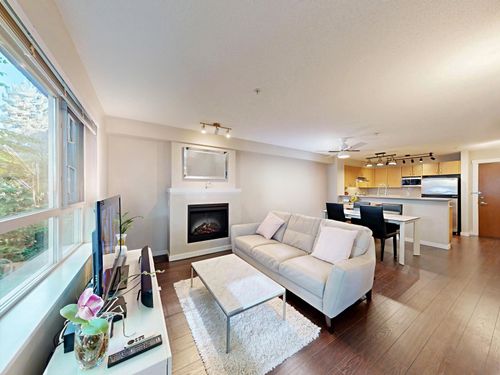 207-4783 Dawson St, Burnaby, BC, V5C0A8 | Card Image