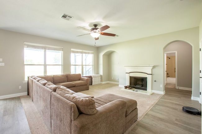 350 Mcgarity, House other with 5 bedrooms, 3 bathrooms and 4 parking in Kyle TX | Image 8