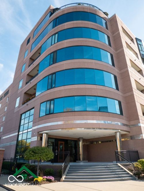 apt-32-225 New Jersey St, Indianapolis, IN, 46204-2670 | Card Image