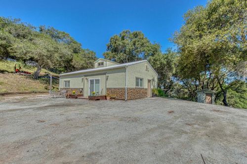 415 Carpenteria Rd, Aromas, CA, 95004-9709 | Card Image