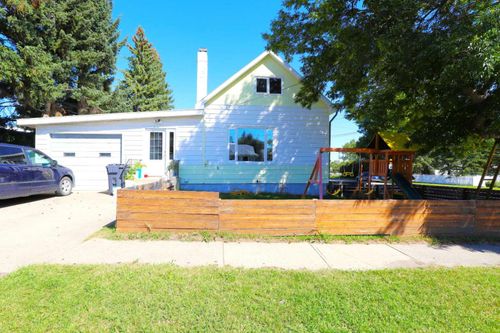 771 Mountain Street, Pincher Creek, AB, T0K1W0 | Card Image