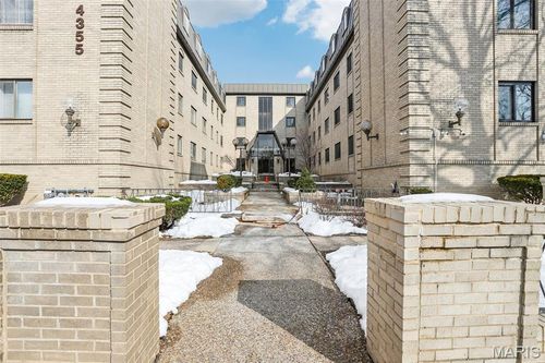 apt-401-4355 Maryland Ave, Saint Louis, MO, 63108-2758 | Card Image