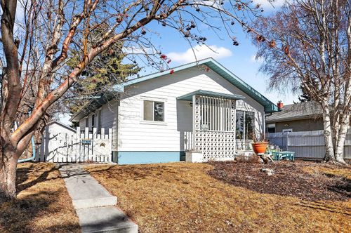 3707 Glenbrook Dr Sw, Calgary, AB, T3E4L8 | Card Image