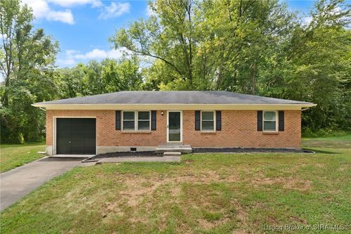 223 S White Oak Cir, Marengo, IN, 47140-8410 | Card Image