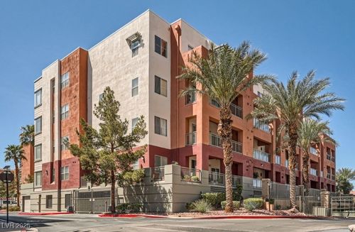 403-15 E Agate Ave, Las Vegas, NV, 89123-6057 | Card Image
