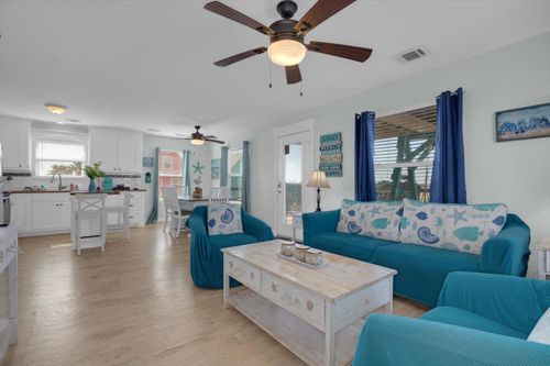 422 Jettyview Rd, Surfside Beach, TX, 77541-8388 | Card Image