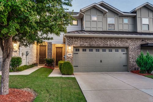 8262 Primrose Way, Dallas, TX, 75252-8042 | Card Image