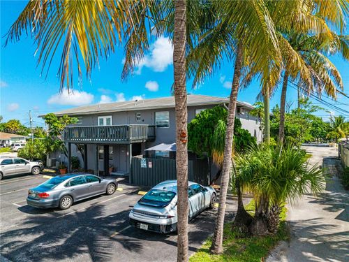 apt-5-400 Se 31st St, Fort Lauderdale, FL, 33316-4131 | Card Image