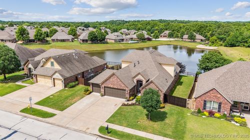 9508 N 96th East Pl, Owasso, OK, 74055-7299 | Card Image