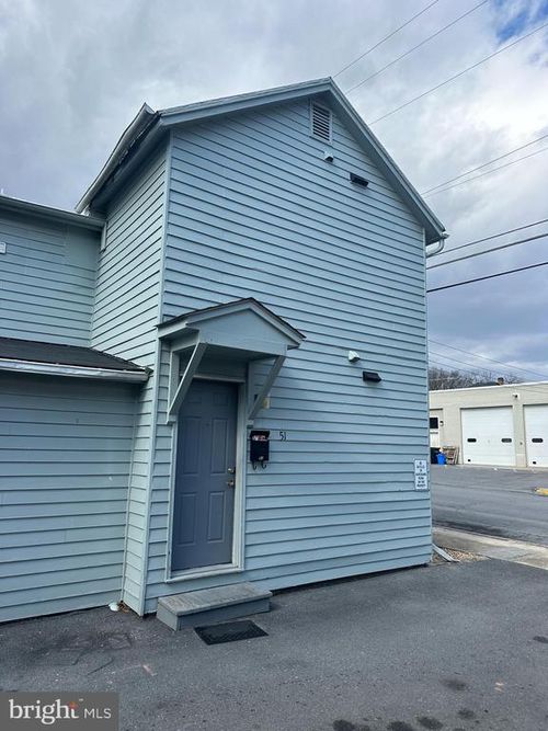 51 W Pall Mall St, WINCHESTER, VA, 22601-4532 | Card Image