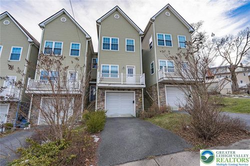 1490 7th St, BETHLEHEM, PA, 18020-6954 | Card Image