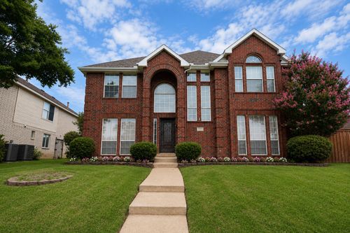 1481 Parkwood Dr, Carrollton, TX, 75007-6070 | Card Image