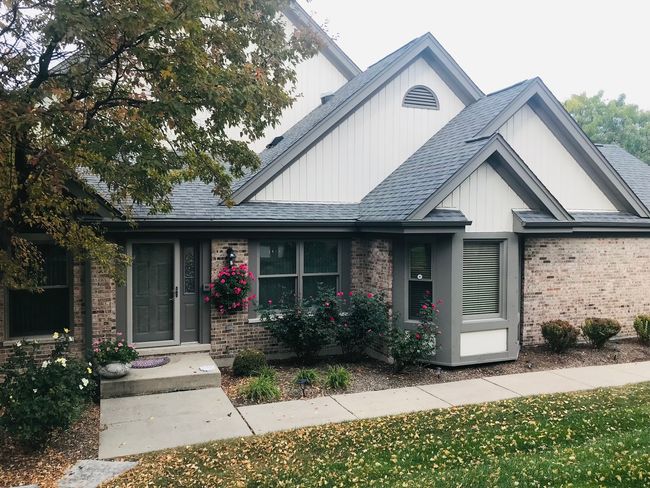 Front Entry in Fall | Image 4