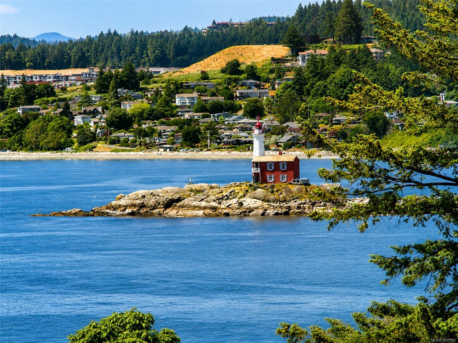 Residential in Esquimalt