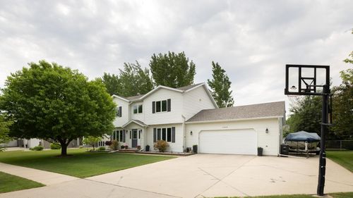 3228 36th Avenue S, Fargo, ND, 58104 | Card Image