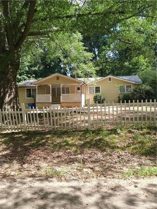 5135 Hilltop Dr, Union city, GA, 30291-1121 | Card Image