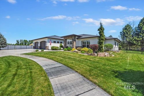 2036 N Bella Strada Way, Eagle, ID, 83616-5219 | Card Image