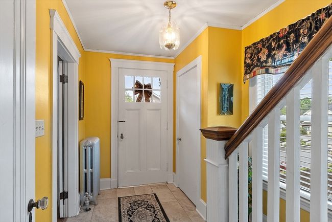 8 Manning Rd, House other with 3 bedrooms, 2 bathrooms and 1 parking in Lynn MA | Image 4