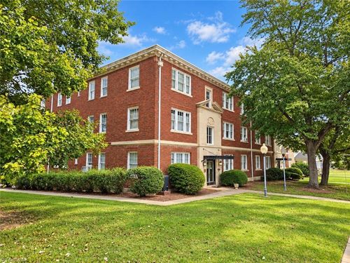 b1-906 W Market St, Greensboro, NC, 27401-1830 | Card Image