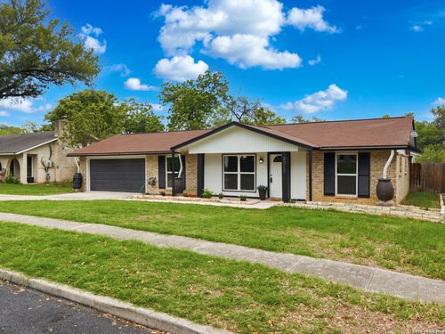 8010 Shadow Frst, San Antonio, TX, 78239-3529 | Card Image