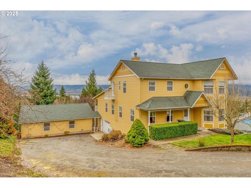 1045 Taylor Rd, Kalama, WA, 98625-7300 | Card Image