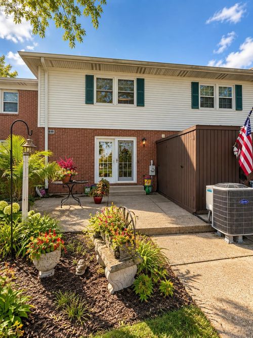 b3-1305 Mckinley St, Sandusky, OH, 44870-4230 | Card Image