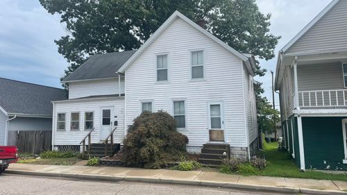 124 W Fulton, Michigan City, IN, 46360 | Card Image