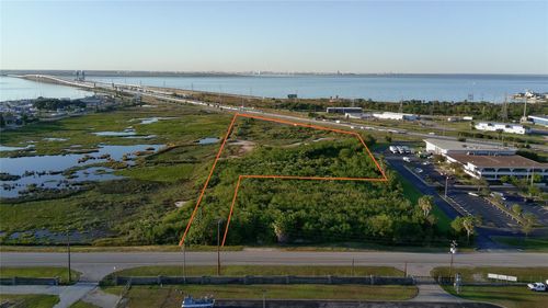 8509 Teichman Rd, Galveston, TX, 77554-9118 | Card Image