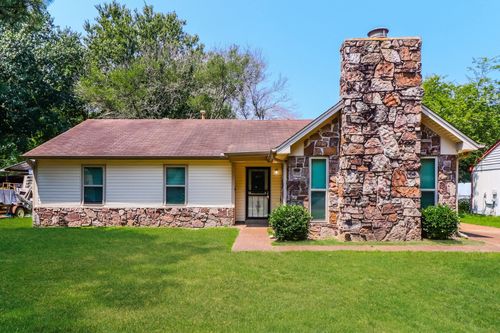 5829 Lake Port Dr, Millington, TN, 38053-8415 | Card Image