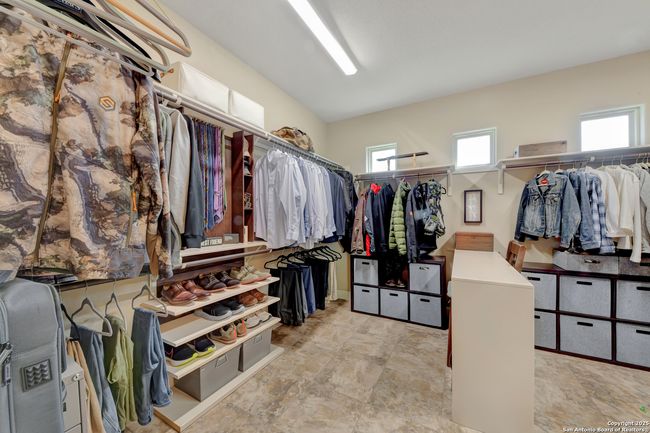 211 Comal Run, House other with 3 bedrooms, 4 bathrooms and null parking in Bulverde TX | Image 26