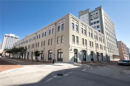 314-700 Commerce St, New Orleans, LA, 70130-3660 | Card Image