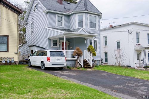 829 Oneida St, Fulton, NY, 13069-1952 | Card Image