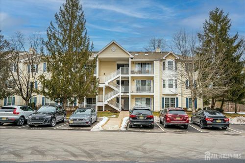 45 Amethyst Way, FRANKLIN PARK, NJ, 08823-1651 | Card Image