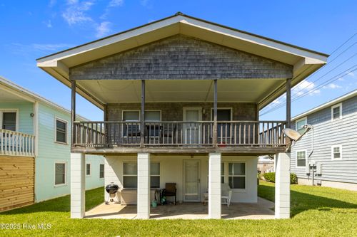 404 E Terminal Blvd, Atlantic Beach, NC, 28512-5466 | Card Image