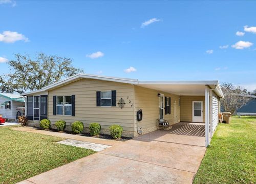 724 Royal Palm Ave, LADY LAKE, FL, 32159-1321 | Card Image