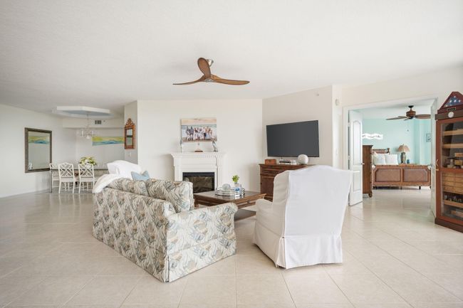 APT-2C - 3000 N Highway A1a, Condo with 3 bedrooms, 3 bathrooms and null parking in Hutchinson Island FL | Image 13