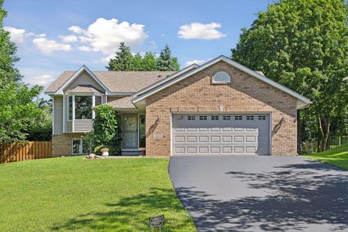 2212 Horizon Pl, Burnsville, MN, 55337-3097 | Card Image