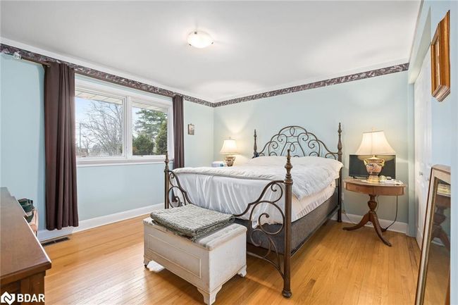 11317 Regional Rd 25, House other with 3 bedrooms, 1 bathrooms and 8 parking in Halton Hills ON | Image 15