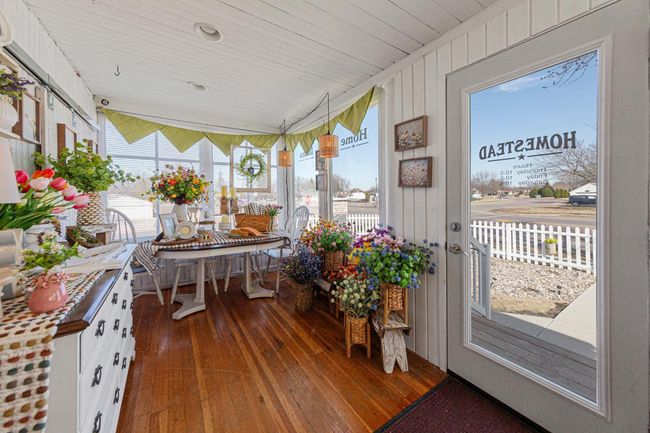 Front Entryway | Image 14