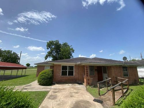 1103 Brasfield St, Bay City, TX, 77414-3073 | Card Image