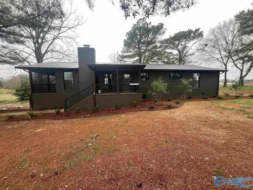 747 Harrelson Cir, Crossville, AL, 35962-3084 | Card Image