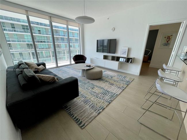 3716-N - 1111 Sw 1 St Ave, Condo with 2 bedrooms, 2 bathrooms and null parking in Miami FL | Image 10