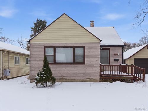 1122 E Elza Ave, Hazel Park, MI, 48030-2328 | Card Image