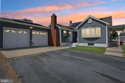 306 Sykesville Rd, CHESTERFIELD, NJ, 08515-2422 | Card Image