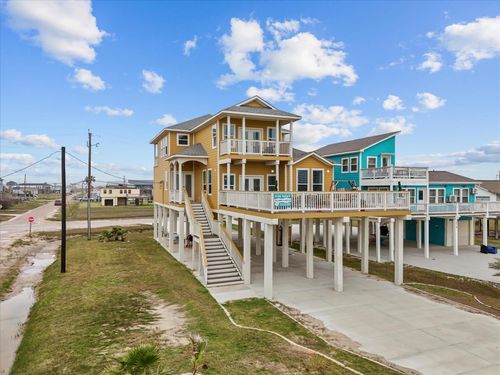 1018 Seashell Dr, Surfside Beach, TX, 77541-9373 | Card Image