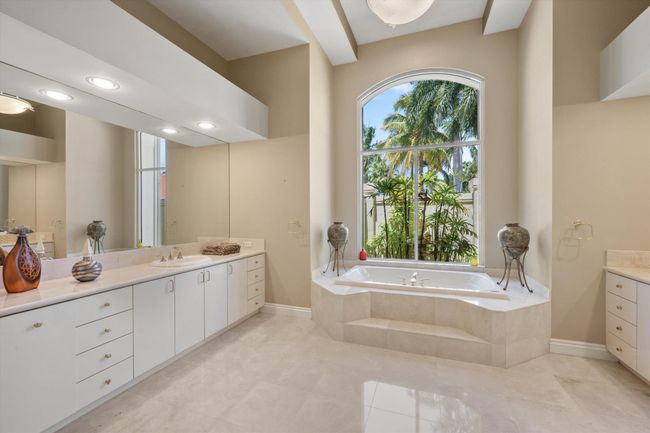 1648 Cypress Row Dr, House other with 4 bedrooms, 5 bathrooms and null parking in West Palm Beach FL | Image 19