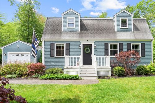 113 Andrew Ln, Hanson, MA, 02341-1366 | Card Image